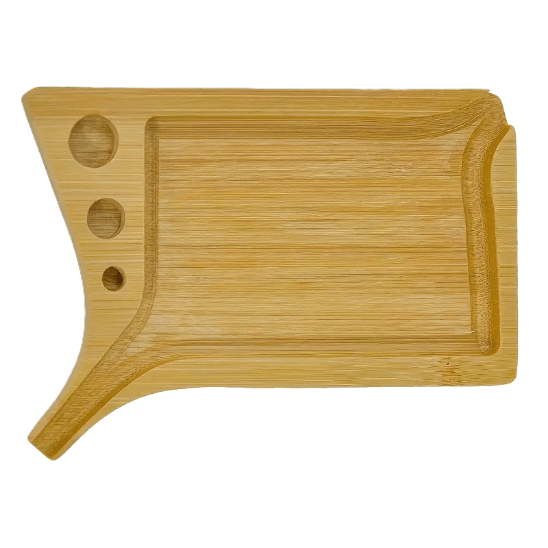 Close-up van de Bamboo Mini Tray: Gedetailleerde weergave van de kleine bamboe tray met speciaal ontworpen openingen voor het plaatsen van cones en kruiden.