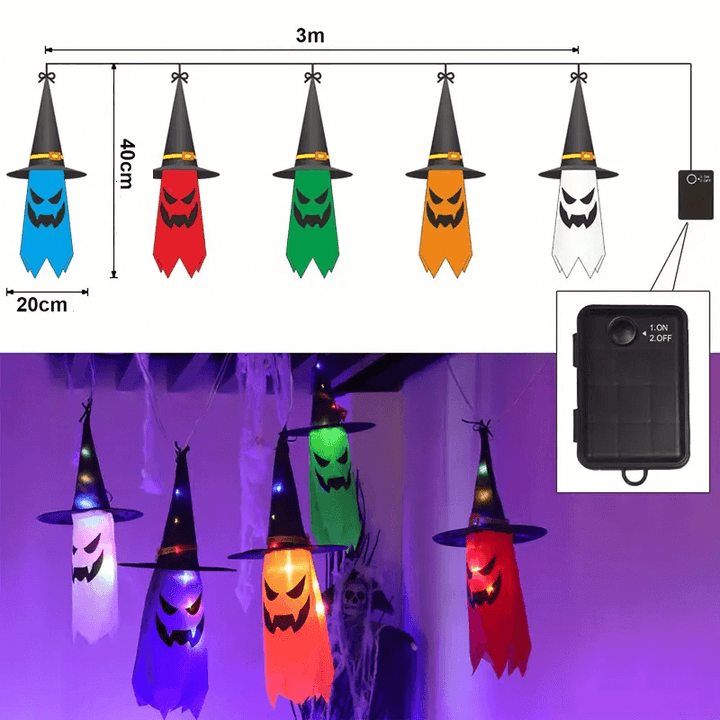 Afbeelding van LED spookjes met heksenhoeden aan een snoer, perfect voor Halloween decoratie.