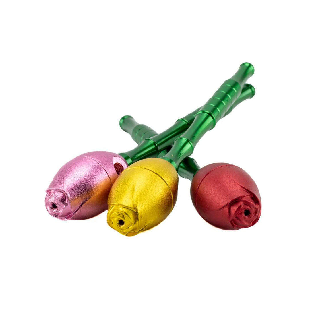 Tulpen pijpje geopend met kop en gaasje - metalen wietpijpje
 