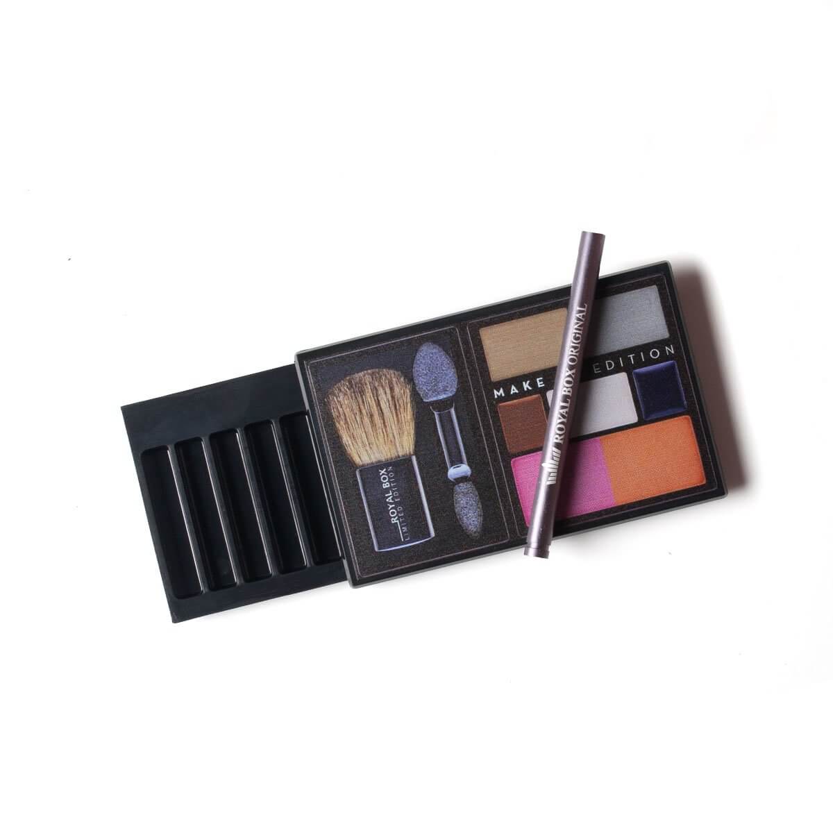 Royal Box – Make-Up Black open met 8 compartimenten en make-up stijl print