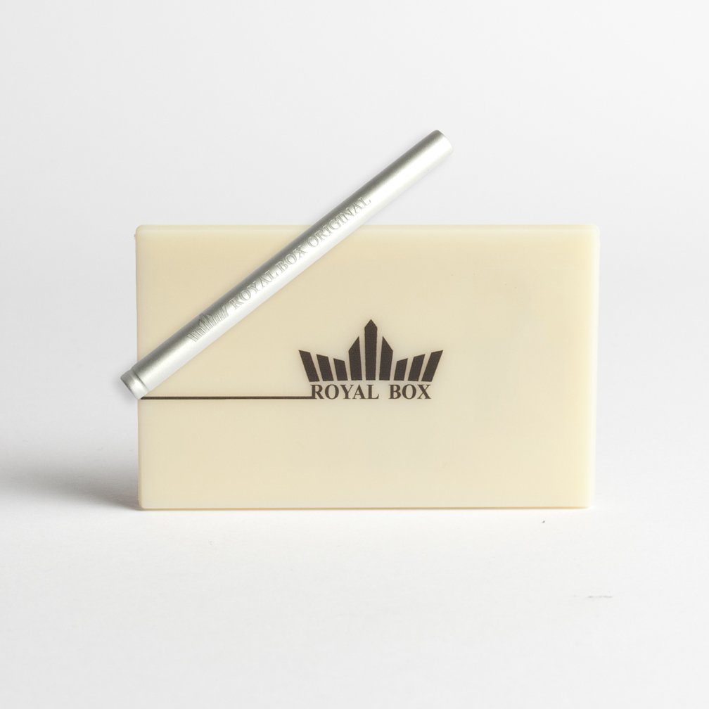 Royal Box – Plastic Retro White gesloten met aluminium buisje erbovenop