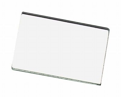 Rechthoekig zakspiegeltje met afgeronde hoeken, ideaal voor in je tas of jaszak. Lichtgewicht en perfect voor snelle controles onderweg.